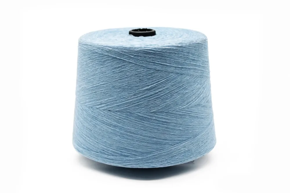 CYPP18000-00 18NM Polyester Chenille Yarn