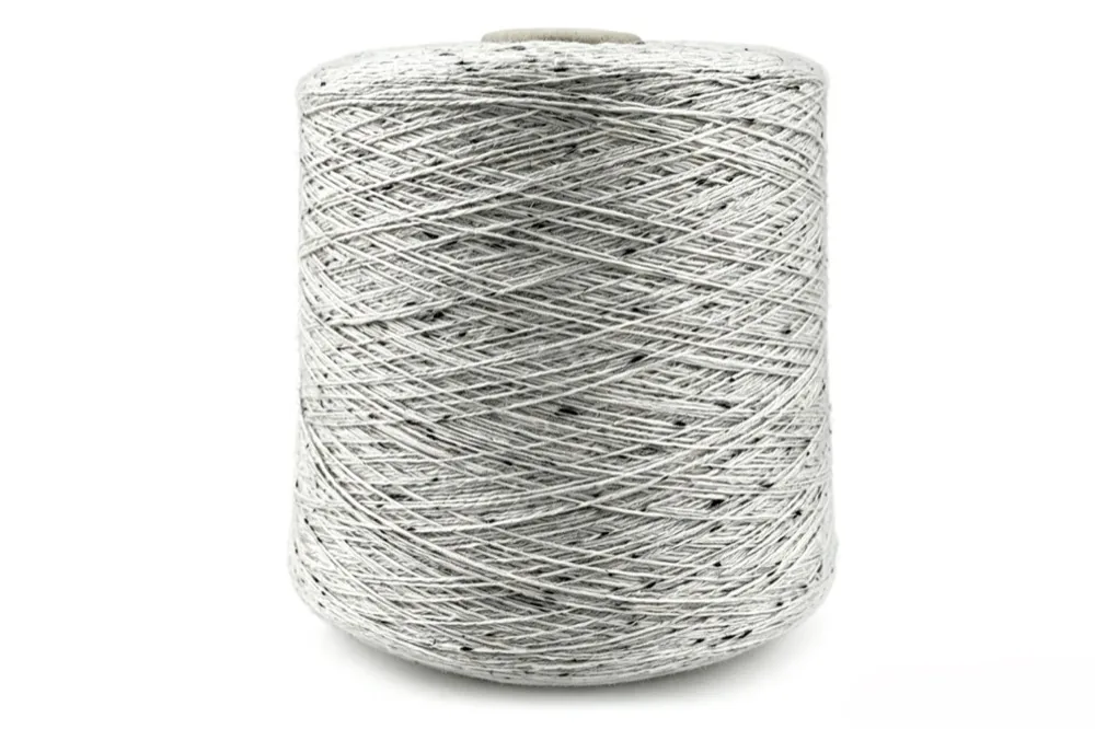 D0428 17NM/2 Cotton/Acrylic Nep Yarn