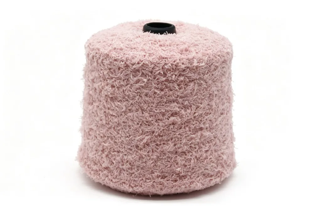 EYPP03100-80 3.1NM Polyester Eyelash Yarn