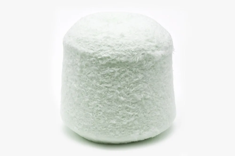 EYPP04200-60 4.2NM Polyester Eyelash Yarn
